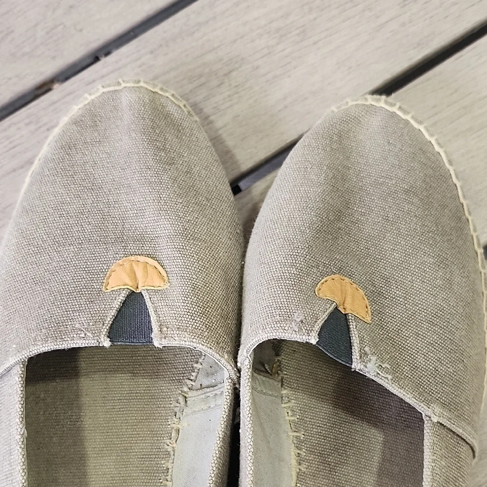 Casual Men's Slip-On Loafers in Taupe